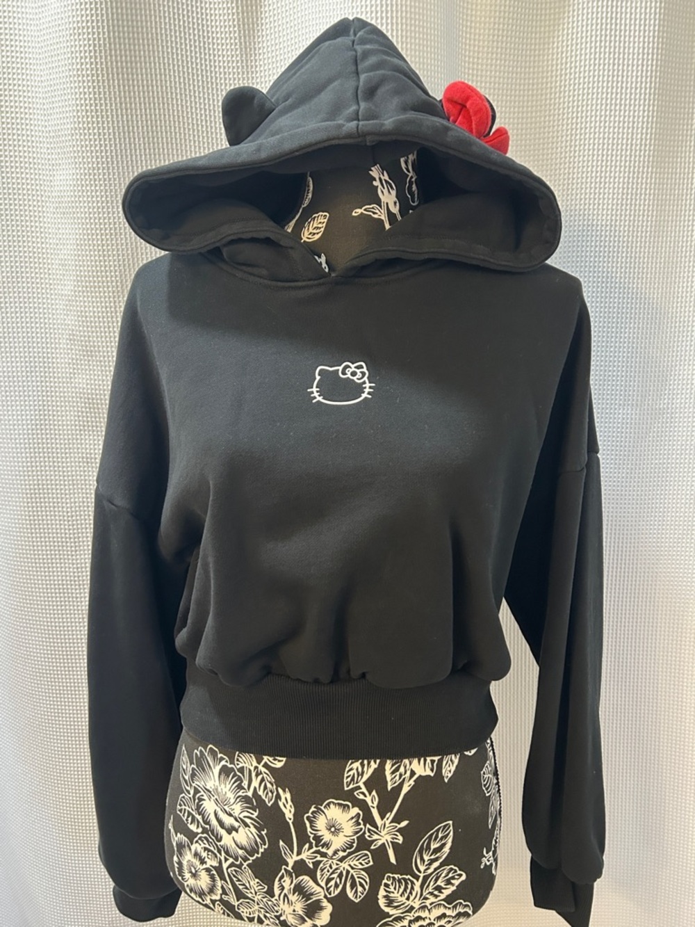 Hello Kitty & Friends x Forever 21 Black Hoodie with Red Bow & Ears Women’s M